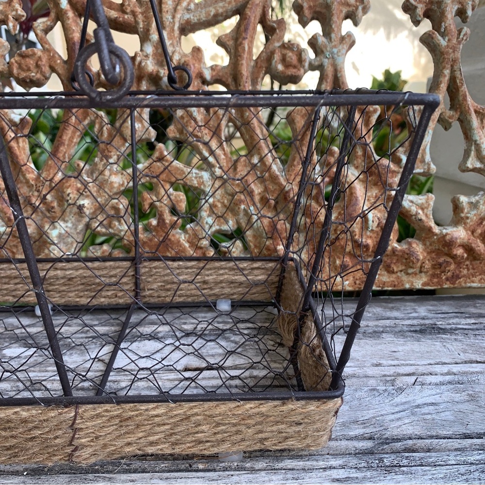 Rustic Wire and Burlap Basket - Picture 3 of 10